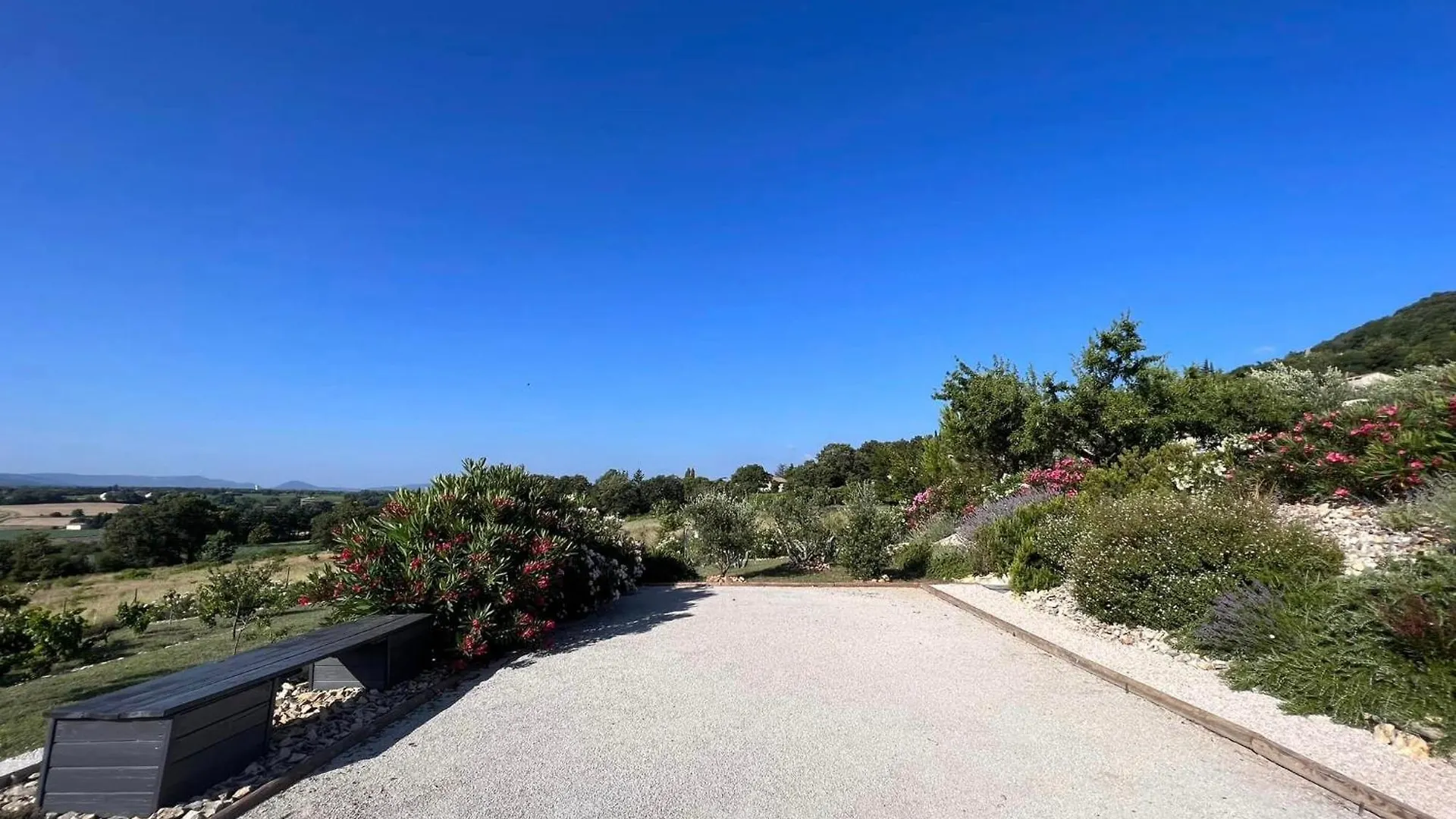 La Bastide De Grosille Bed & Breakfast Savasse