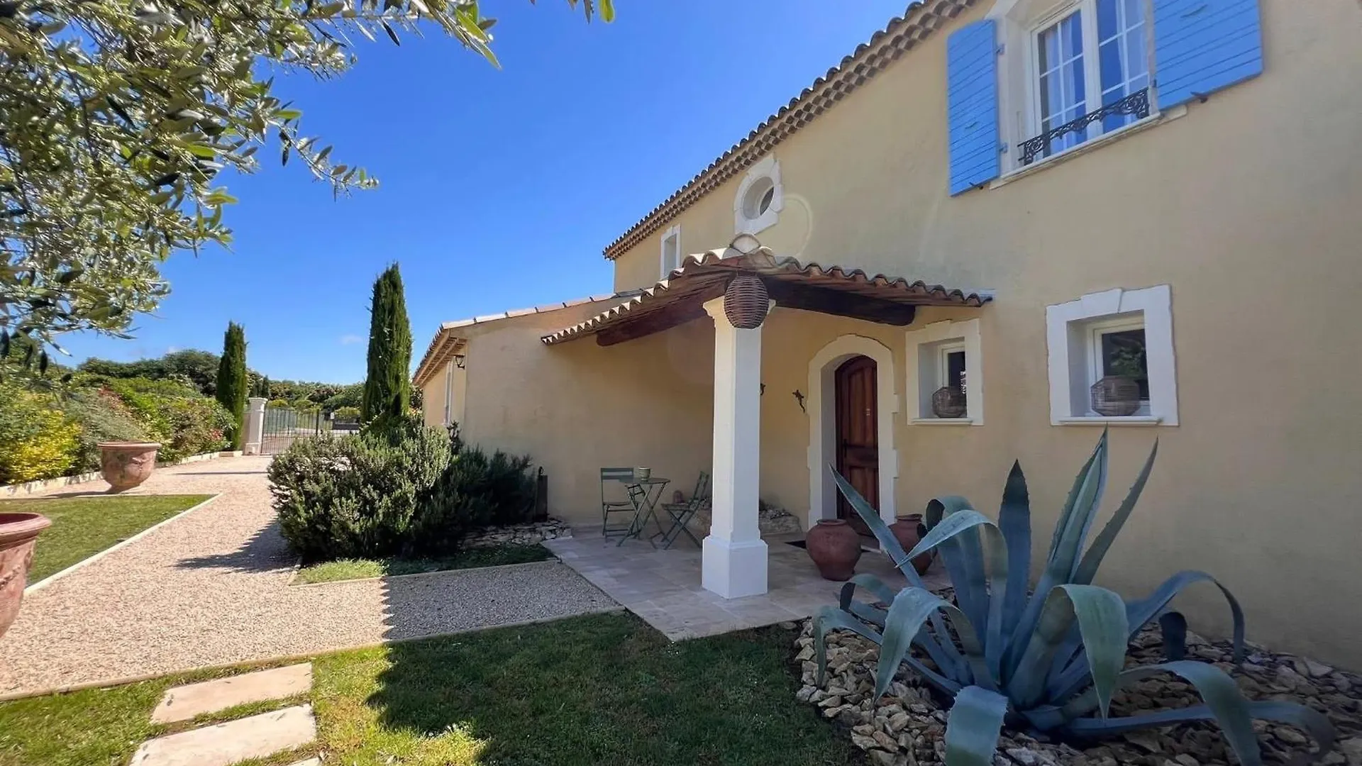 La Bastide De Grosille Bed & Breakfast Savasse